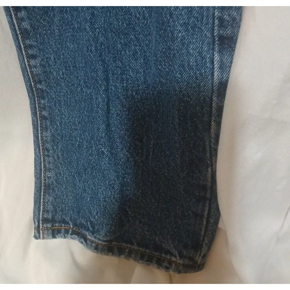 Levis waist 30